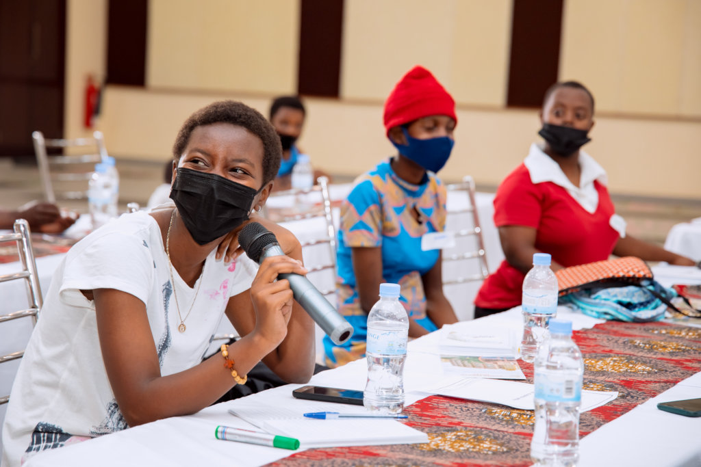 Support 30 girls to break the cycle of violence