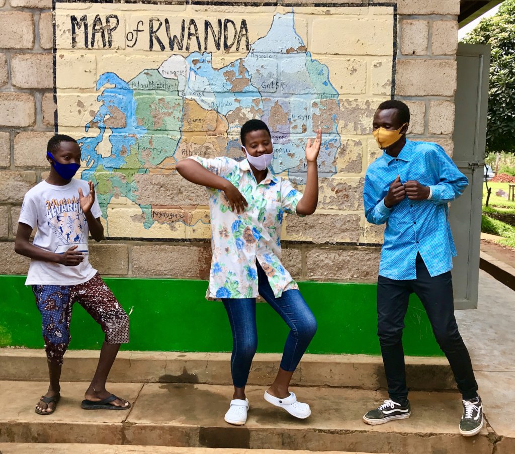 Support 30 girls to break the cycle of violence