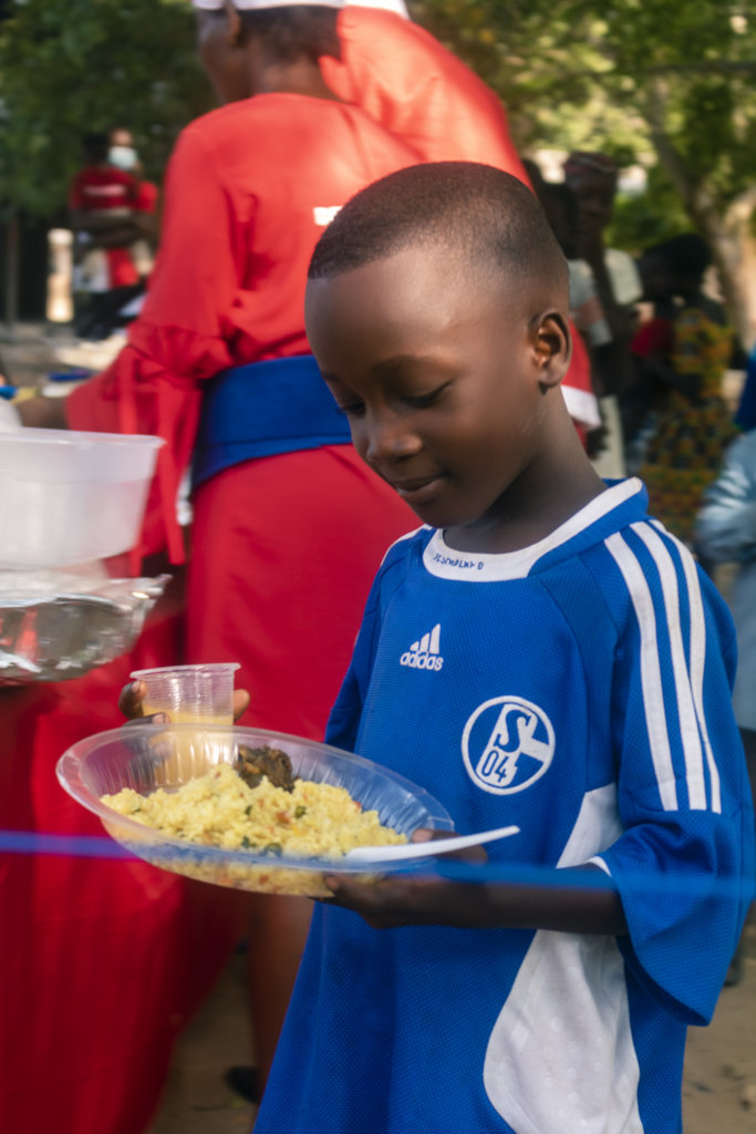 Christmas Meals for 500 needy children in Ghana