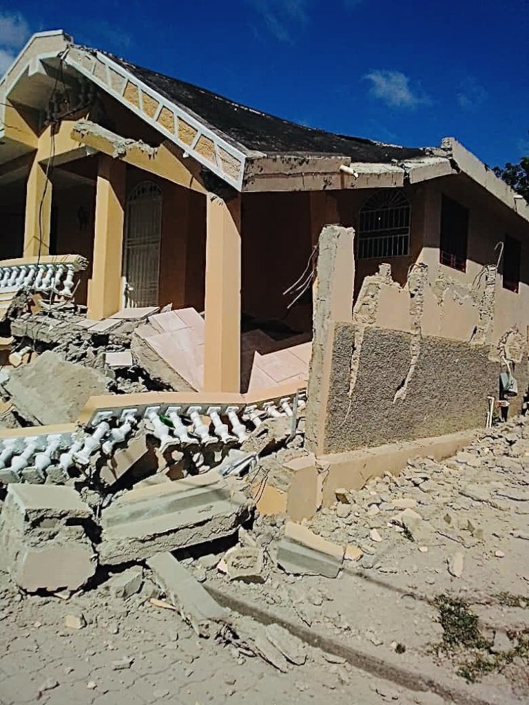 UN Migration Relief for Haiti Earthquake Survivors