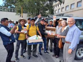 Bringing food to indigenous leaders for Democracy