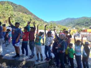 Quizzing the kids on food!