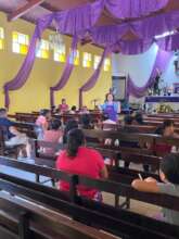 Bibi asking the participants to fill in the survey