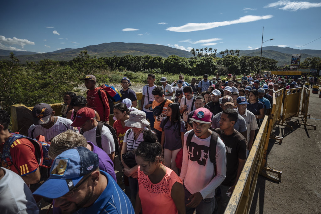 Venezuelan Refugees and Migrants Need Urgent Aid