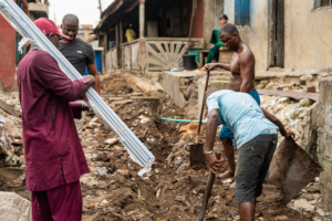 Pipe laying from borehole to dispensing point