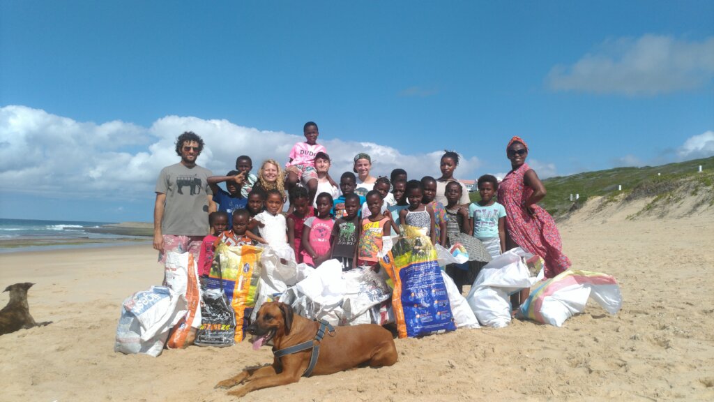 Example of Gutsakisana activities - beach clean up