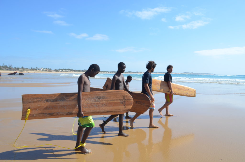 Open a Centre for 200 young people in Mozambique