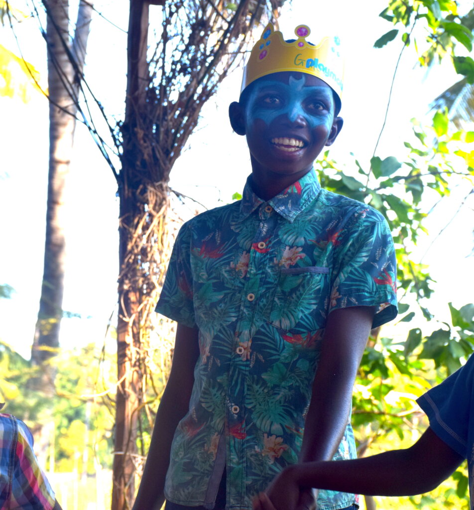 Open a Centre for 200 young people in Mozambique
