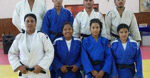 Devaki at the right side PAM judika
