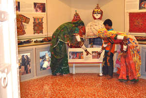Artisans visit the new gallery