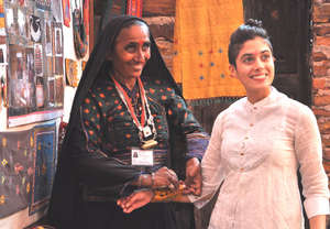 Sajnuben with collection at jury