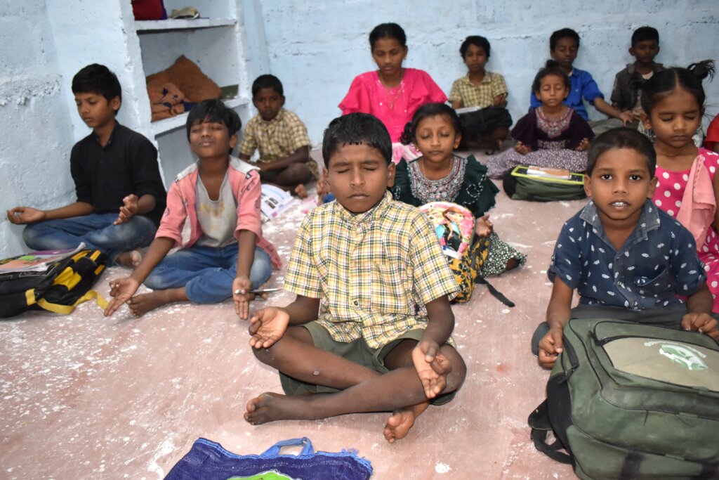 English & Digital: A New Future for 100 Slum Kids