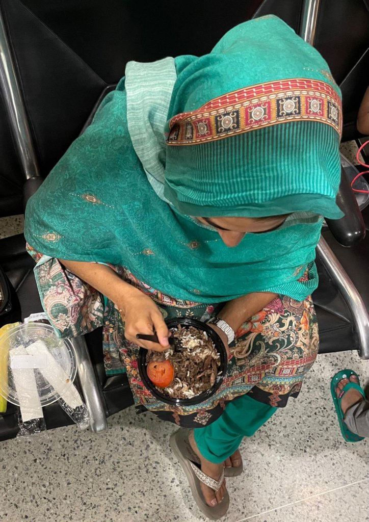 Fresh Meals for Afghan Refugees