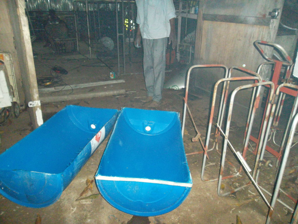 Empower 200 Cameroonian Refugee Women inBeekeeping