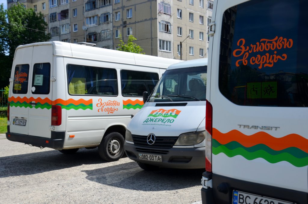 Aid the impaired children with safe transportation