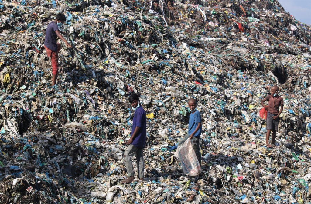 Project for children collecting garbage in Sylhet