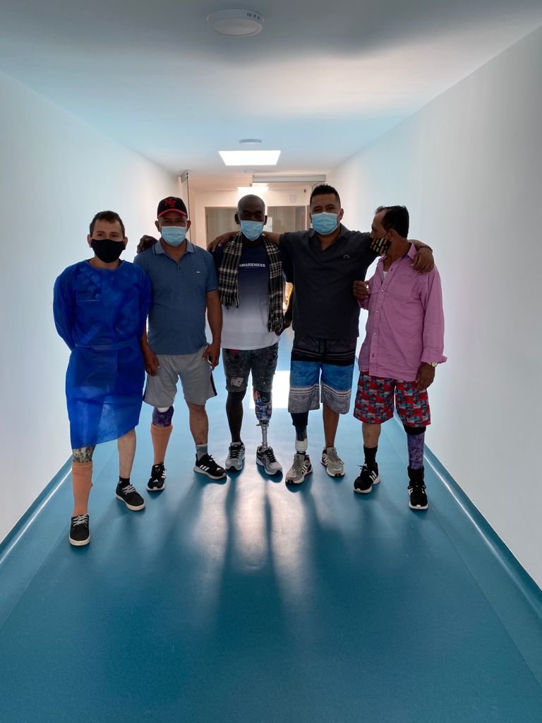 Donate prostheses for Colombian amputees