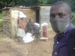 Collecting emergency food for the Batwa