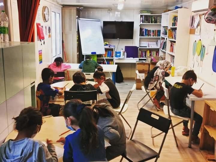 Offer food & education for 1000 refugees in Greece