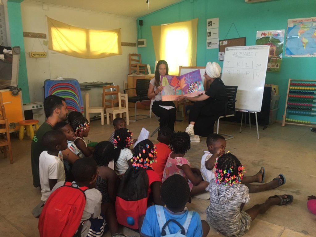 Offer food & education for 1000 refugees in Greece