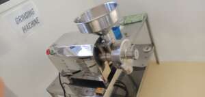 Coconut grinding machine