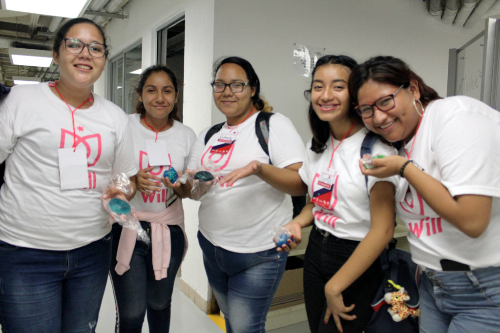 Mentoring For 1k At-Risk Young Women in Mexico