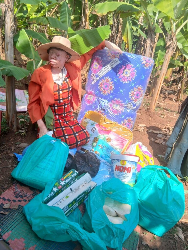 Single mother receiving support for daily living