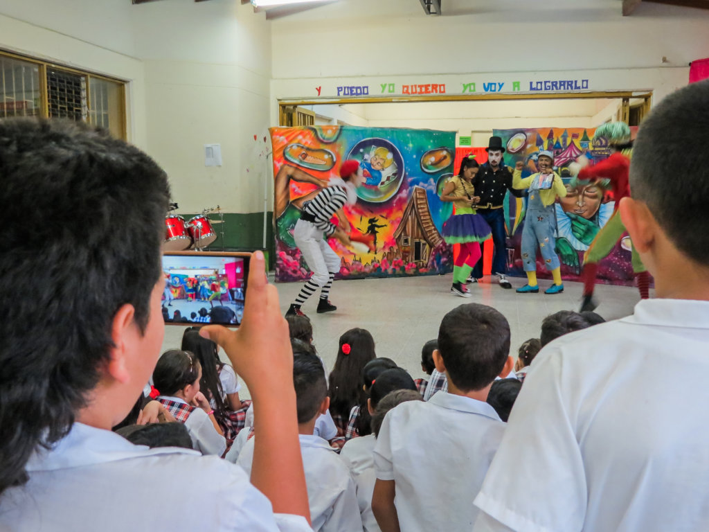 Art: transforming tool in 250 Colombian Children