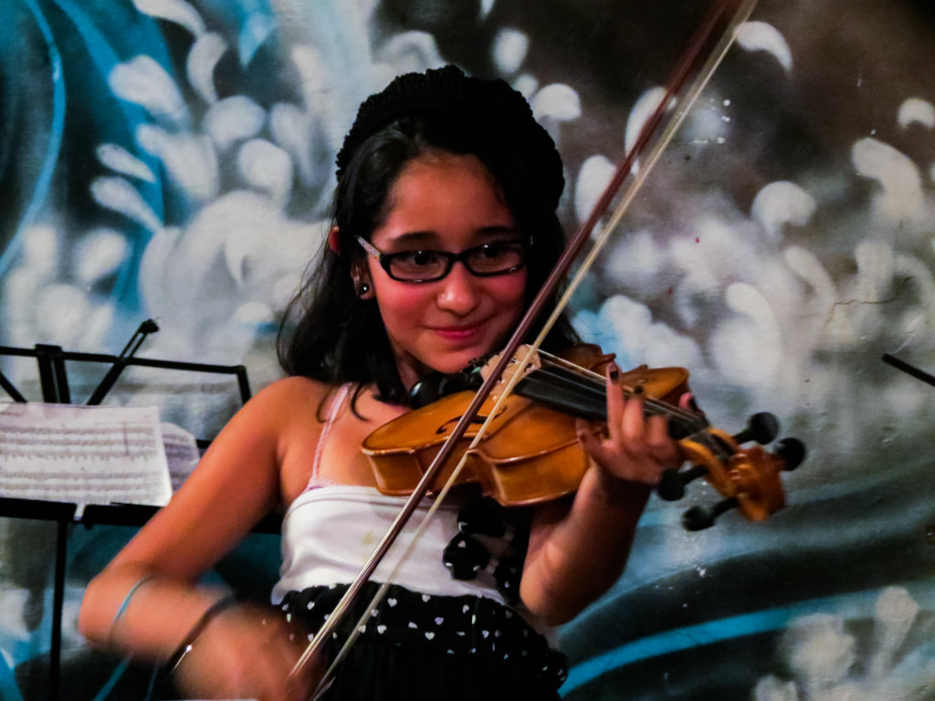 Art: transforming tool in 250 Colombian Children