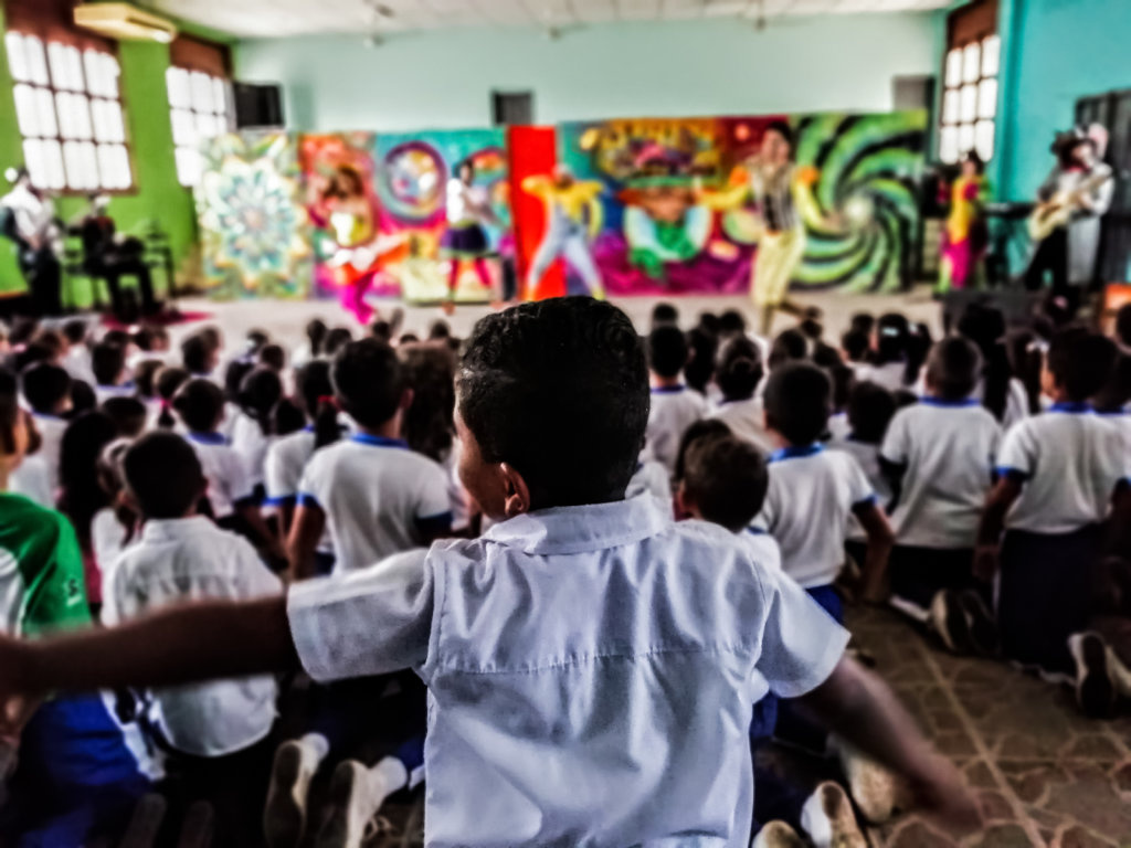 Art: transforming tool in 250 Colombian Children