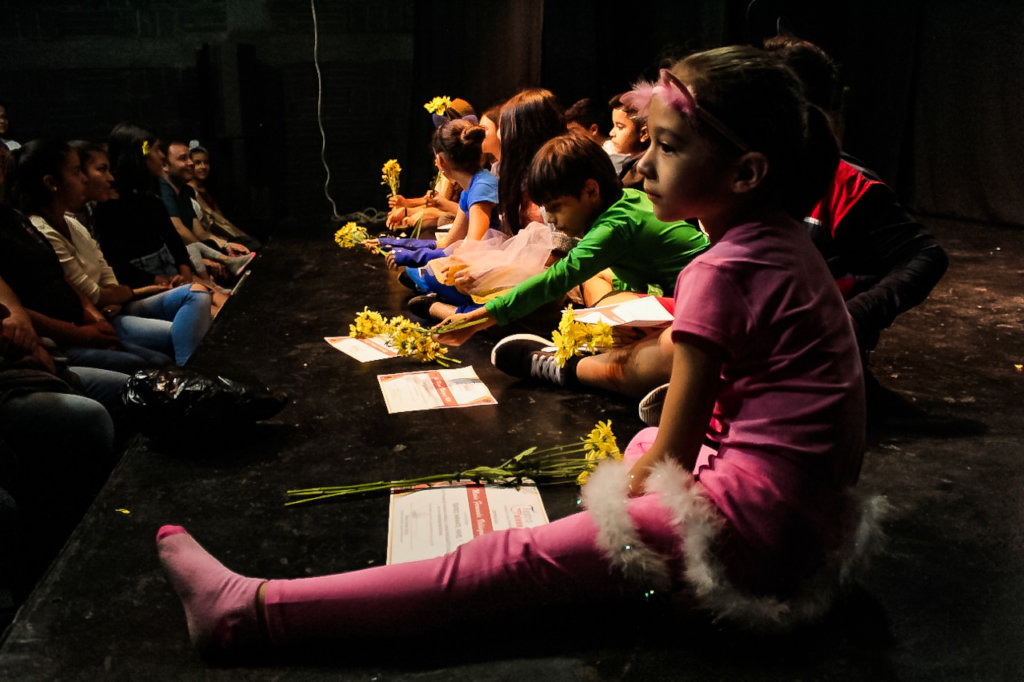 Art: transforming tool in 250 Colombian Children