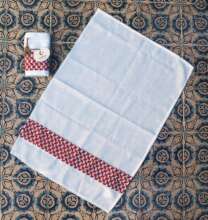Noor al-Qamar's new product, a dish towel