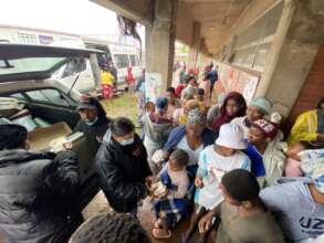 Feesong at community halls where dlood victims sta