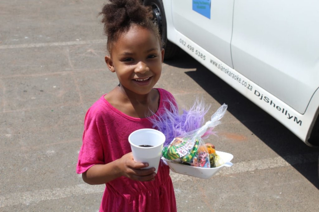 Food aid for Women & Children In South Africa