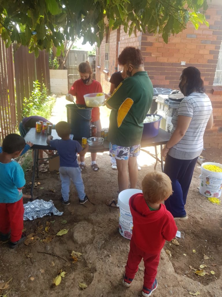 Food aid for Women & Children In South Africa