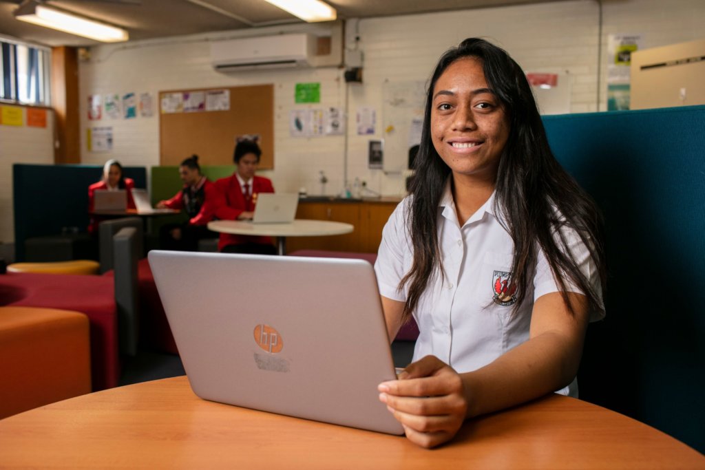 Change the future of young high-potential girls