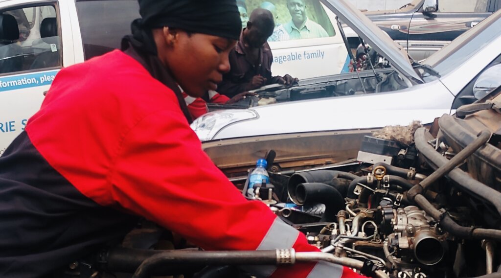 EV Retrofits for Clean Sustainable Mobility in UG