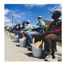 Recipients with their buckets