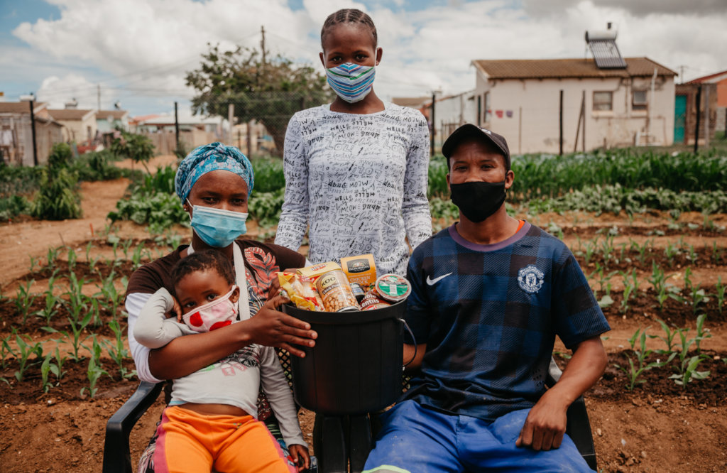 Provide grocery parcels to hungry African families