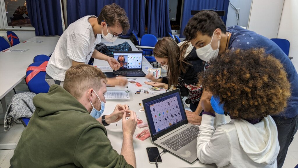 Agavi:  Brazilian Forest Schools Digitalization