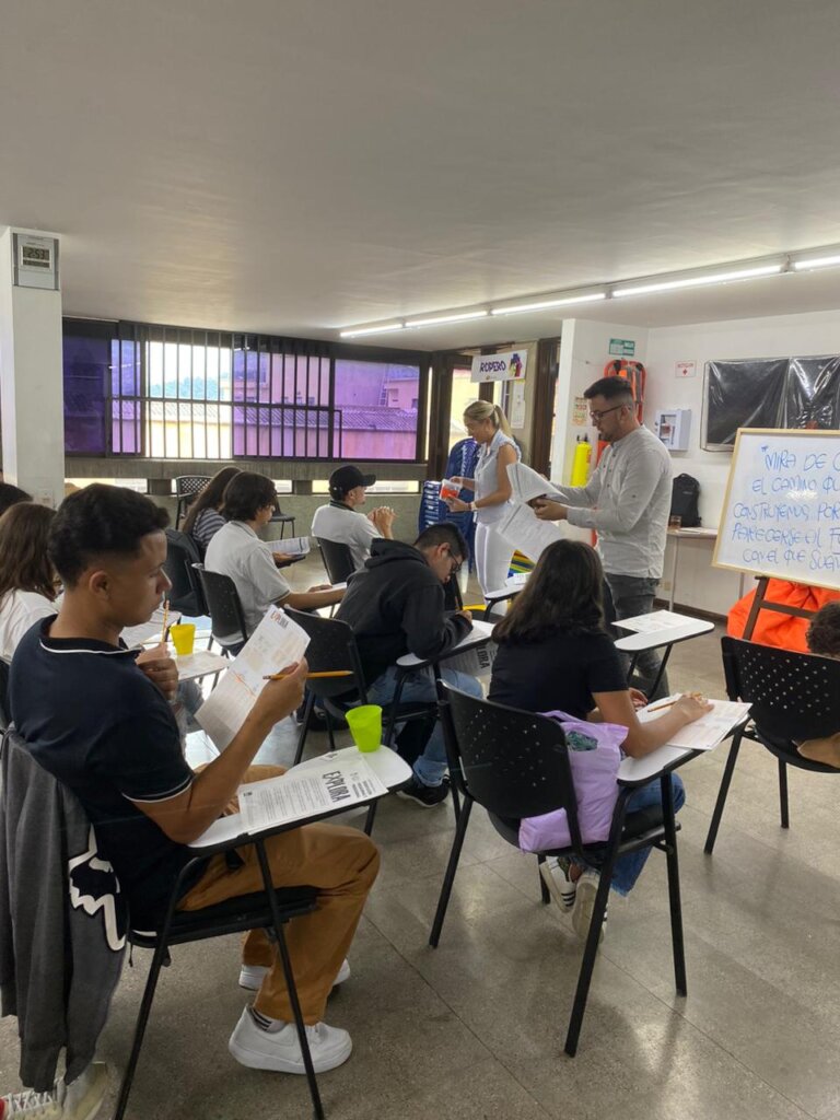 Vocational Guidance for Adolescents in Medellin