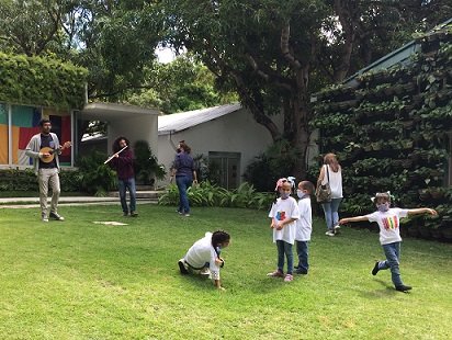 Sports for children deprived of a family