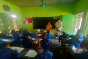 Country Representative of DBD Visiting the Class