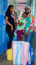 A family receiving food package