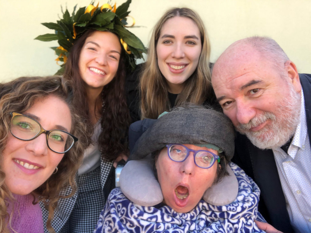 I-CAR: an equipped minivan for Carmela