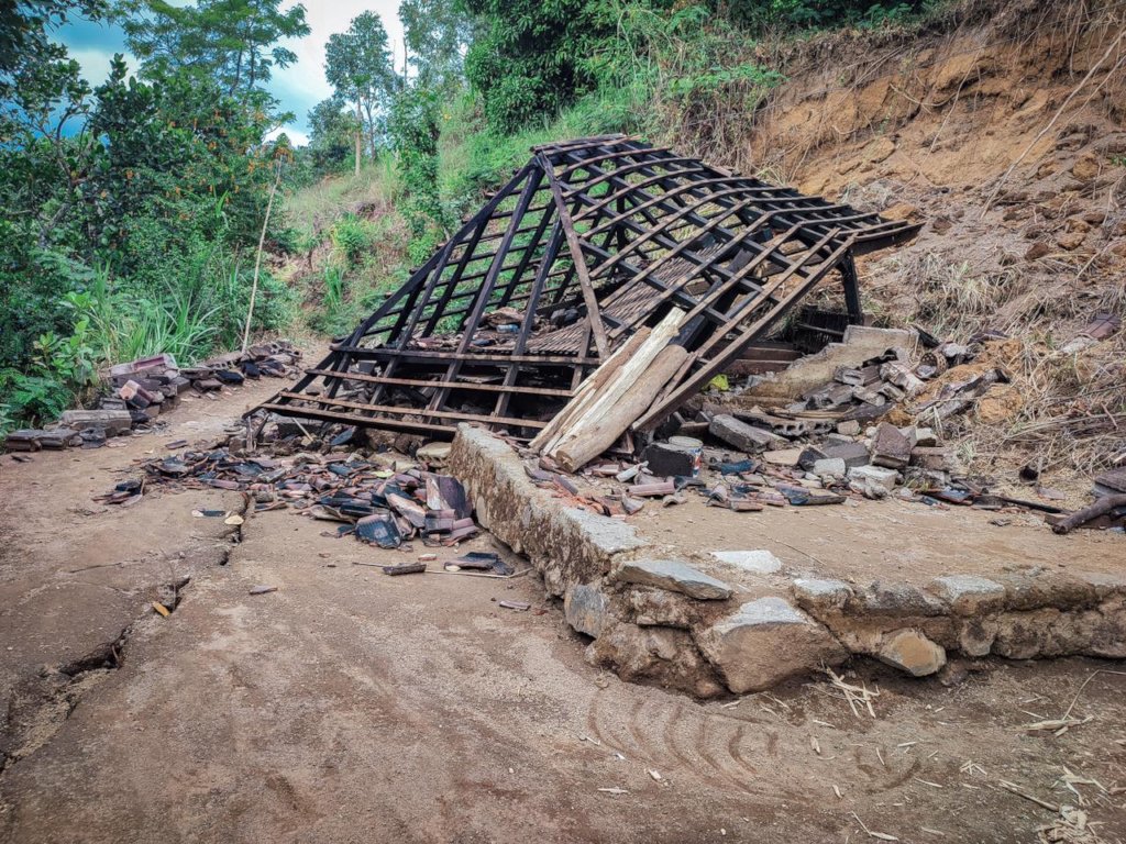 Shelters for 343 E Bali Earthquake Victim Families