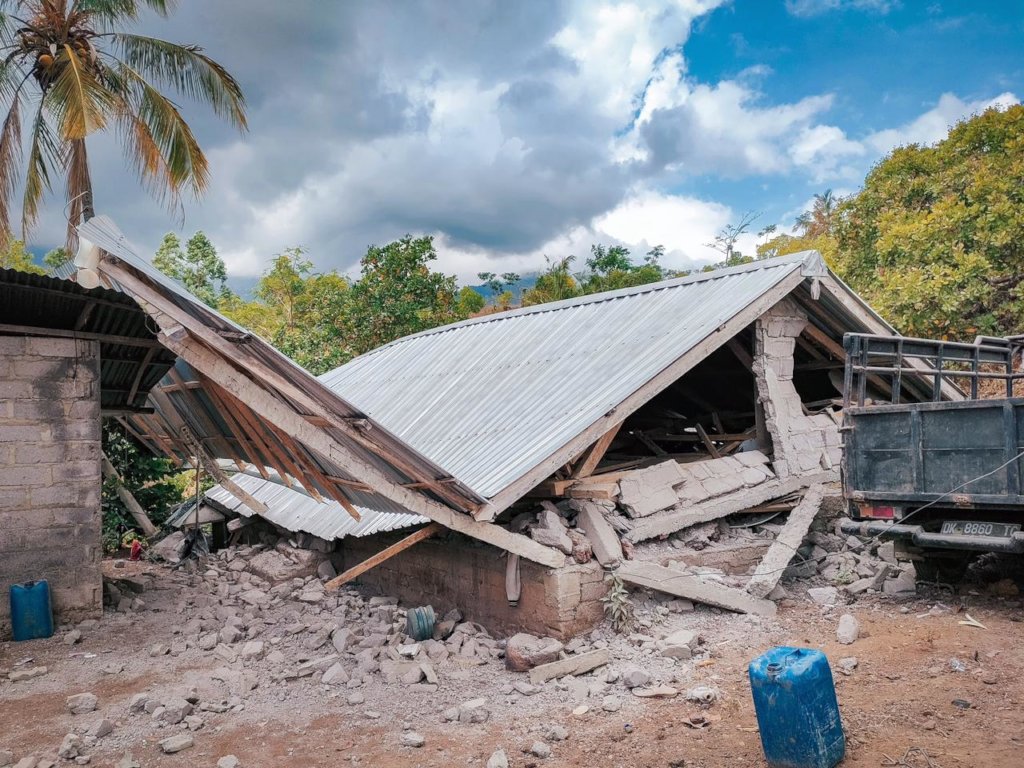 Shelters for 343 E Bali Earthquake Victim Families