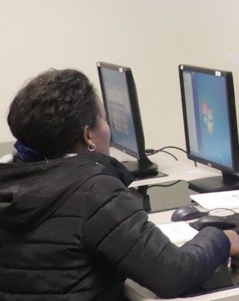 Mobile Digital Literacy lab for refugees in CO