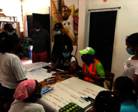 TALLER EN EL BARRIO OLAYA HERRERA