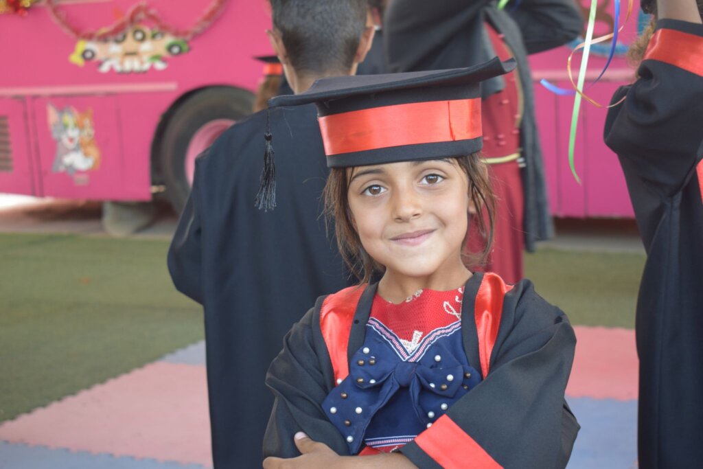 100 Hope Bus Scholarships for Iraqi girls and boys